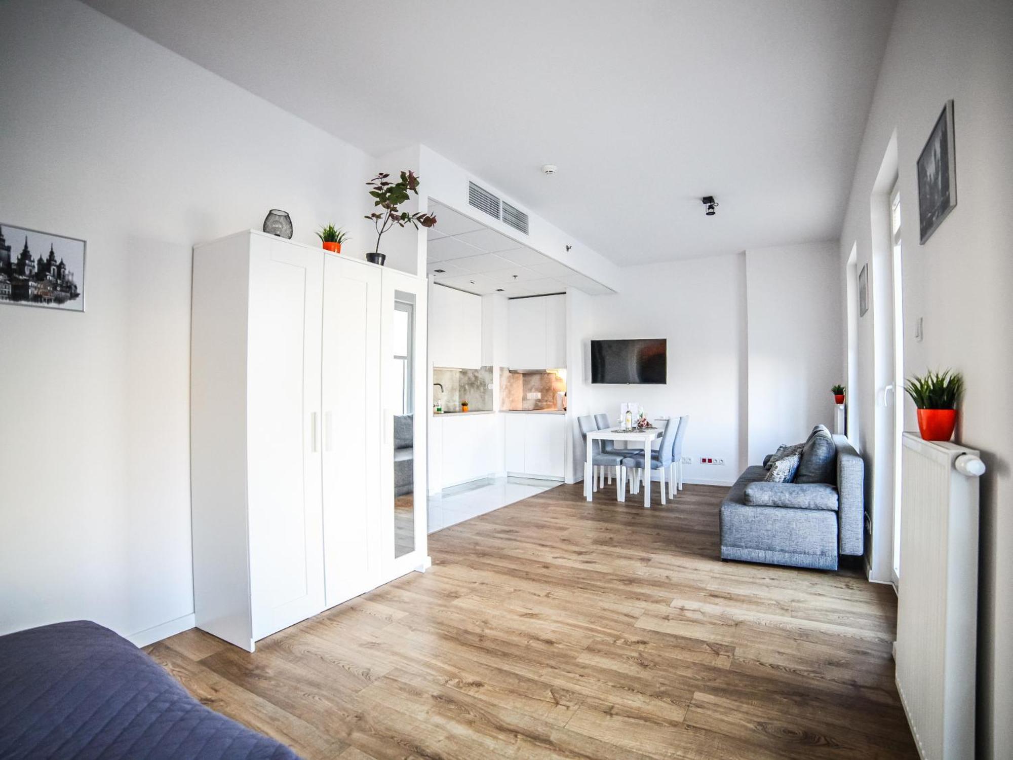 ורשה Big City Life Apartments - Bliska Wola Tower A מראה חיצוני תמונה